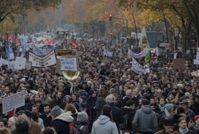 LA LIBERTÉ DE MANIFESTATION COMPREND-ELLE LE DROIT DE FAIRE DU BRUIT ?