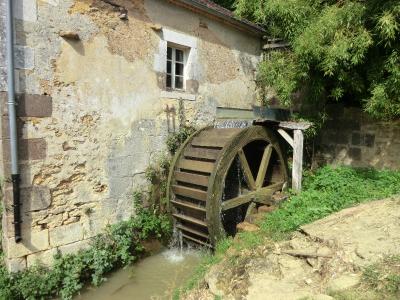 LES MOULINS A EAU SUR DES COURS D'EAU BENEFICIENT-ILS D'UNE DEROGATION EN MATIERE DE CONTINUITE ECOLOGIQUE ?