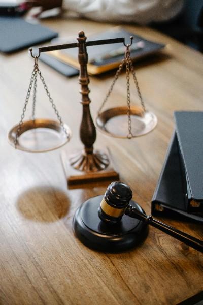 UNE EXPERTISE LIÉE À UN CONTRAT ADMINISTRATIF RELÈVE-T-ELLE DU JUGE JUDICIAIRE ?